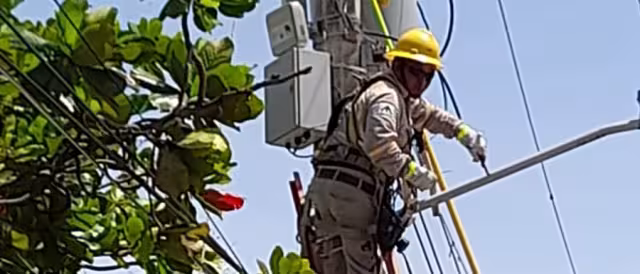 La CFE no ha reanudado el servicio de luz en su totalidad