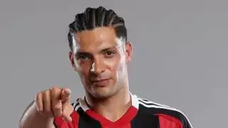 Raúl Jiménez tiene minutos con el Fulham tras caer ante el United en el inicio de la Premier