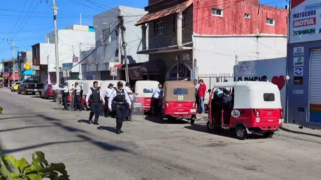 La mayoría de este tipo de vehículo no cuenta con el permiso para brindar el servicio