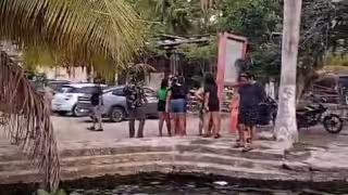 Turistas y familias afectados por cierre anticipado del balneario