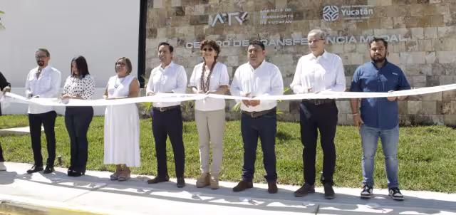 María Fritz y Mauricio Vila cortaron el listón de inauguración del CETRAM Oriente