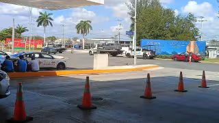 Se hacían pasar por familiares, pero eran choferes de plataforma: terminan multados en el Aeropuerto de Mérida