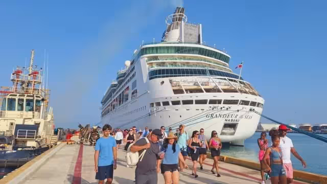 El puerto recibió a miles de viajeros que han dejado una derrama económica de millones de pesos