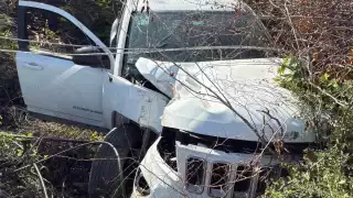 Accidente en carretera de Tulum deja una mujer lesionada y daños materiales