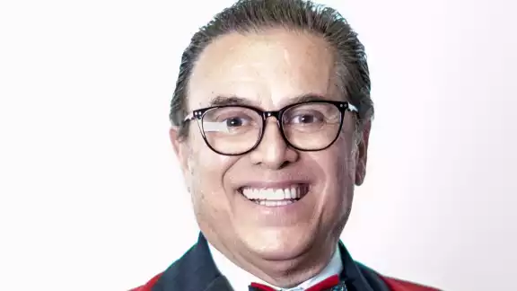 ¿Mario Bezares fue el único que abrazó y felicitó a Gomoita? ¿Mario Bezares fue el único que abrazó y felicitó a Gomoita?