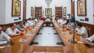 La reunión se realizó junto a representantes de 19 cámaras empresariales