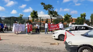 Trabajadores del IMSS Bienestar realizan movilización en Mérida