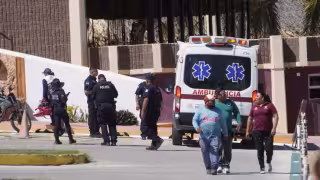 Movilización de emergencia en Campeche; una persona se ahogaba en Playa Bonita