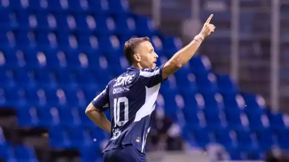 El español Canales marcó un golazo