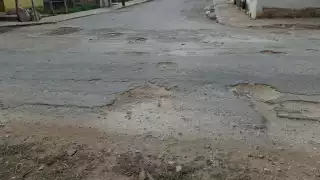  “Solo taparon 6 baches y se fueron”: Vecinos de Hecelchakán cuestionan al Ayuntamiento  por no reparar las calles