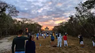 Así se vivió el Equinoccio de Primavera 2025 en Dzibilchaltún, Yucatán