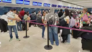 United y VivaAerobus retrasan vuelos por más de una hora en el aeropuerto de Mérida