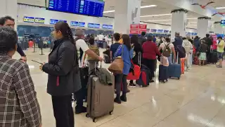 Niebla causa cierre del aeropuerto de Mérida