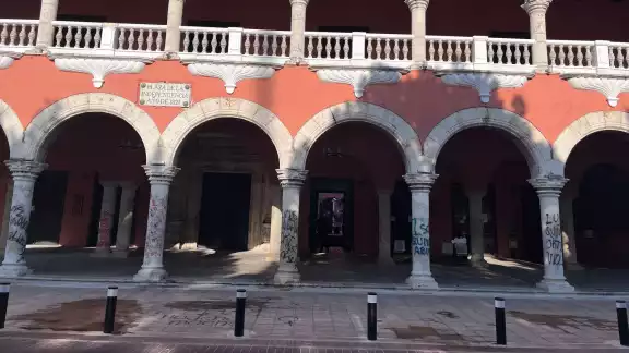 Empleados del Ayuntamiento ya trabajan en la limpieza del recinto