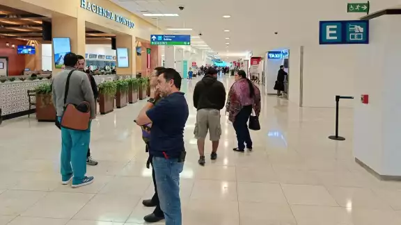 El Aeropuerto Internacional de Mérida arrancó operaciones este sábado con un solo reporte de vuelo atrasado El Aeropuerto Internacional de Mérida arrancó operaciones este sábado con un solo reporte de vuelo atrasado