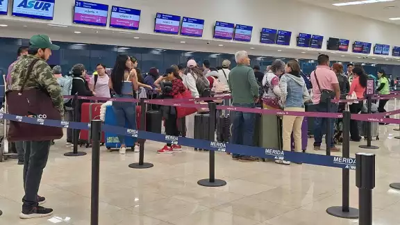 Hay buena afluencia de pasajeros en el aeropuerto de Mérida