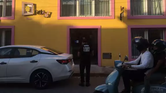 Hoteleros piden a las autoridades piso parejo: que paguen impuestos, permisos y servicios personalizados Hoteleros piden a las autoridades piso parejo: que paguen impuestos, permisos y servicios personalizados