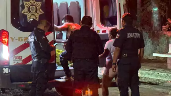 Policías de Tizimín atienden el reporte de un altercado en una fiesta en la colonia San Martín Policías de Tizimín atienden el reporte de un altercado en una fiesta en la colonia San Martín
