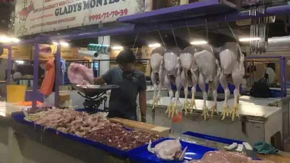 Los mercados registran alta demanda de personas en busca insumos para el tradicional pib.