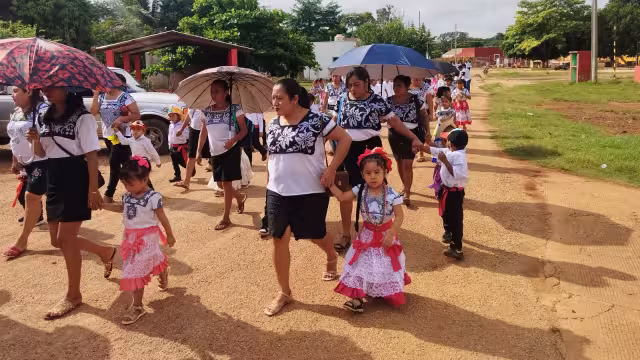 Desfile multicolor en nueve localidades: así se vivió la Campechanía indígena