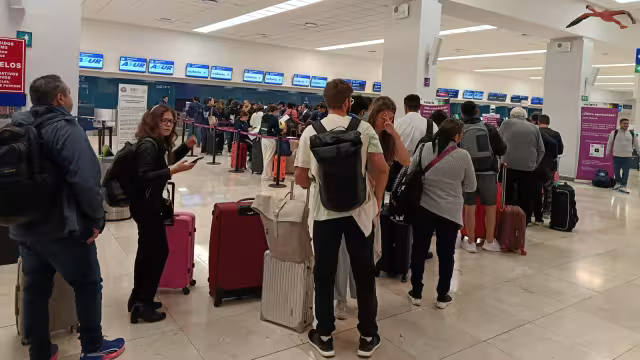 El aeropuerto de Mérida arrancó con buena afluencia de pasajeros