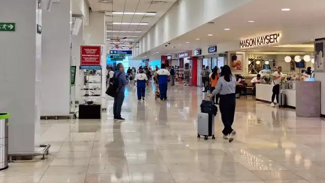La afluencia de pasajeros se mantiene con normalidad en el aeropuerto de Mérida