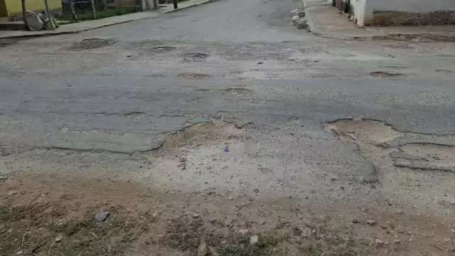 Vecinos del fraccionamiento San Juan critican al director de Obras Públicas por la falta de infraestructura