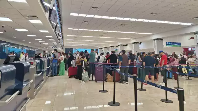 Hay buena afluencia de pasajeros en el aeropuerto de Mérida