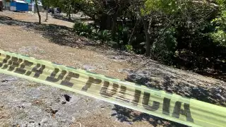 Alrededor del cadáver se encontraron posibles pertenencias de la víctima