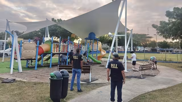 Los padres de los jóvenes aceptaron que reparen lo que dañaron