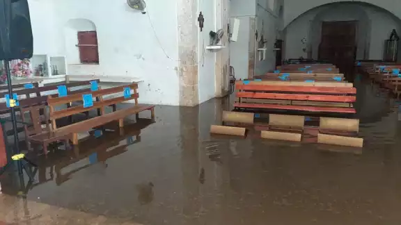 El recinto religioso de Chapab se inunda cada vez que hay lluvias.