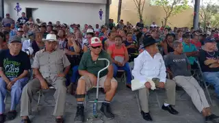  Ejidatarios de Hunucmá frenan intento de privatización irregular de tierras   
