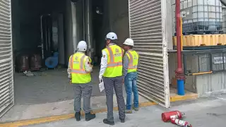 Protección Civil  realiza operativo en la planta donde explotó  el calentador de aceite en la vía Mérida-Progreso