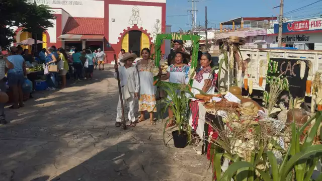 Seybaplaya celebra la Primera Feria del Maíz 2025