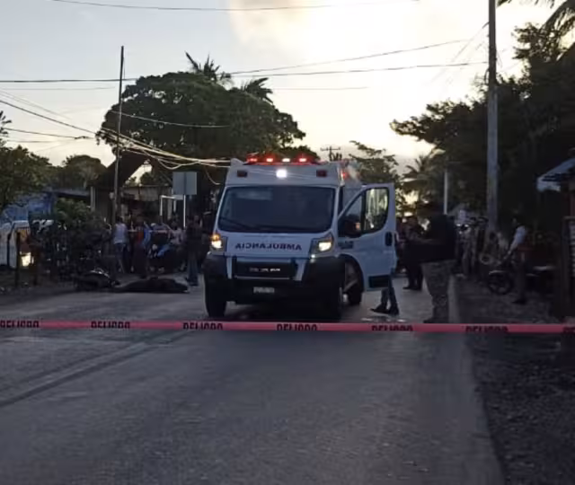 Mujer pierde la vida en la carretera de Atasta.