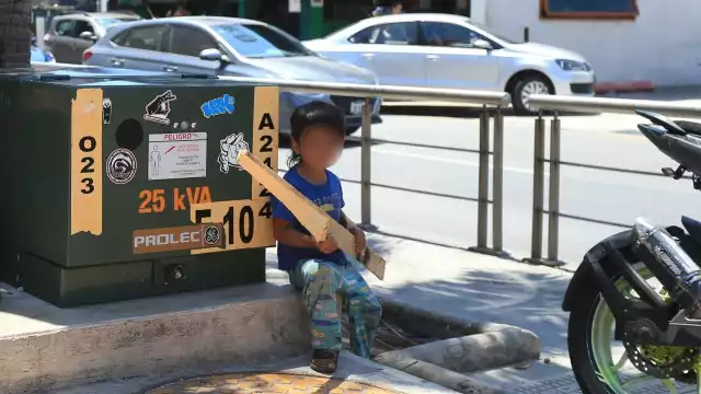 Menores han tenido que trabajar en apoyo a sus familias
