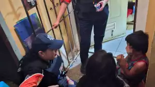 Abuelita del menor  rescatado por lesiones de cigarrillo, llega a Playa del Carmen para   obtener su custodia