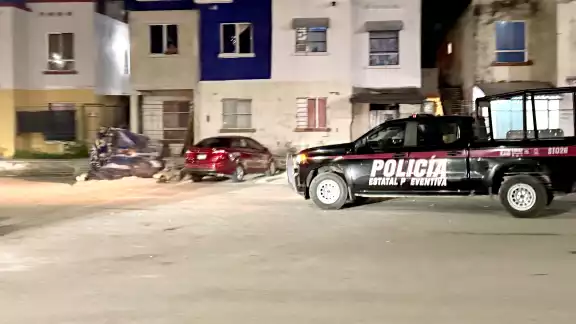 La fémina estaba acostaba en una hamaca, cuando sujetos dispararon a la fachada de la vivienda, en Villas Otoch Paraíso La fémina estaba acostaba en una hamaca, cuando sujetos dispararon a la fachada de la vivienda, en Villas Otoch Paraíso