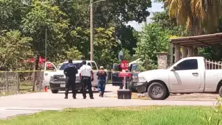 Hallan muerto a hombre de 60 años en camioneta con placas de Tamaulipas