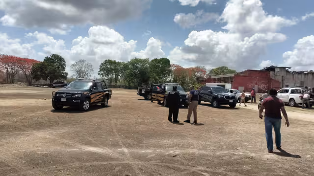 Pobladores de Santa Cruz Pachón impiden que un empresario construya en instalaciones deportivas