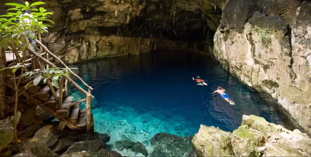 Los cenotes en Yucatán se caracterizan por tener agua fría