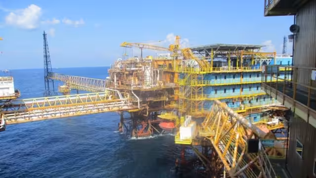 Empresas locales demandan pago de facturas pendientes por PEMEX