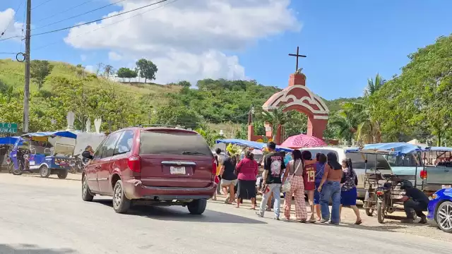 Familiares y amigos de Joel Lizandro piden justicia por el crimen que le arrancó la vida en Tulum