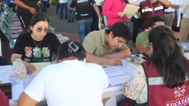 El Gobierno presentó el paquete económico por más de 66 mil mdp.