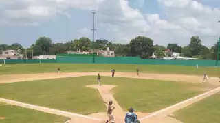 Las novenas de Cerveceros y Delfines mostraron un gran nivel en el diamante.