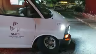 Denuncian abandono de ambulancias en Escárcega
