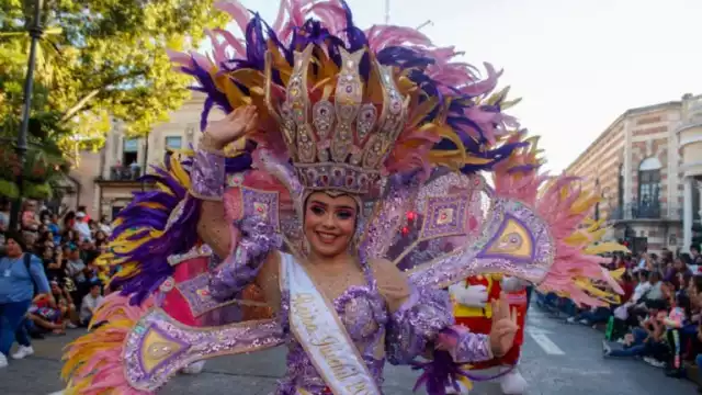 Participarán decenas de comparsas en el desfile infantil