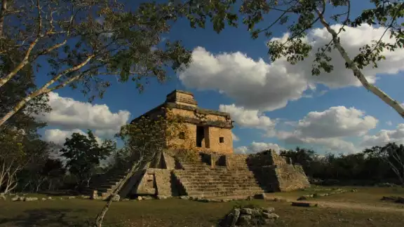Dzibilchaltún es una de las zonas arqueológicas cerradas actualmente
