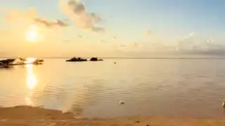 Ver el atardecer es uno de los atractivos más famosos de la playa