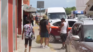 Usuarios de Champotón enfrentan altos costos por falta de transporte público